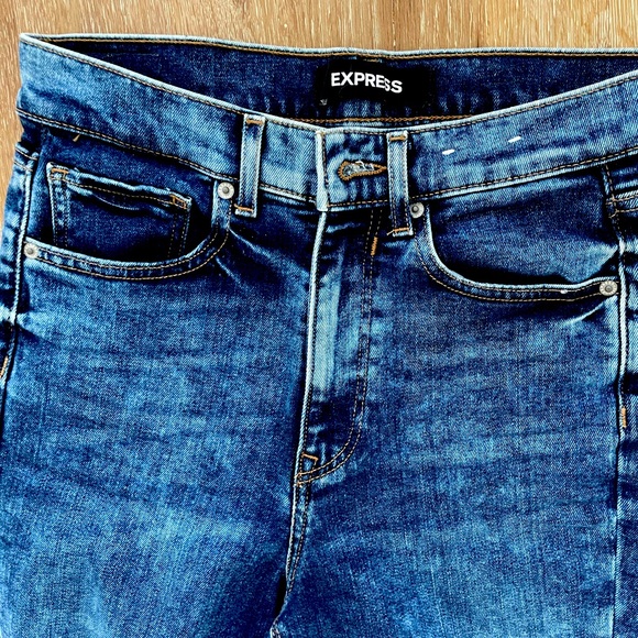 Express Mom Jean - Picture 2 of 4